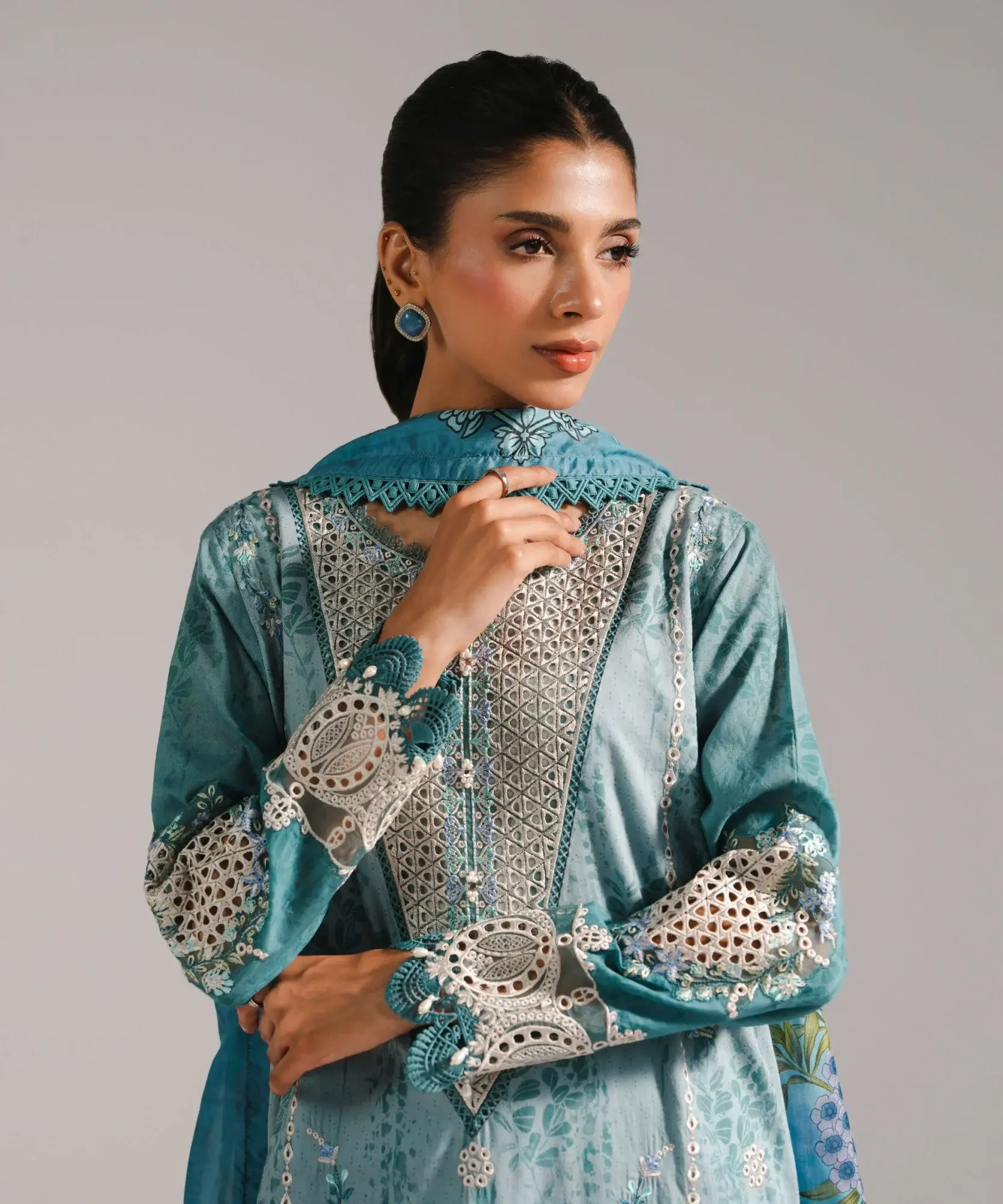 SAPPHIRE 3 Piece EMBROIDERED JACQUARD SUIT in Blue — view 4