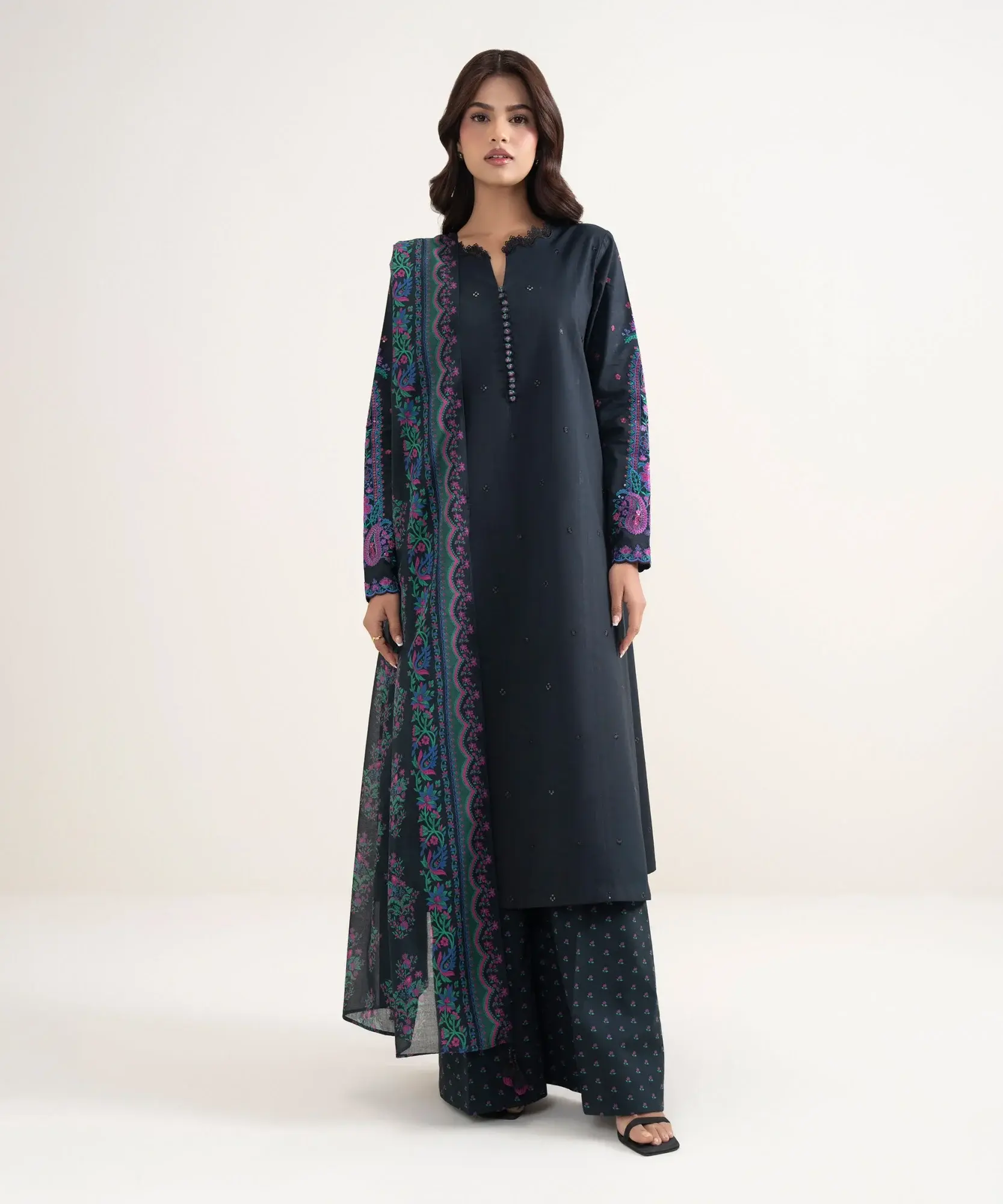 SAPPHIRE 3 Piece EMBROIDERED SUIT in Black — view 2